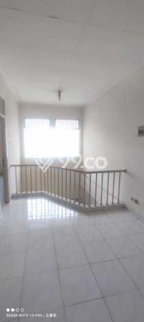 Lokasi strategis! Rumah siap huni disewakan di Kelapa Gading LB 120m2 Lokasi strategis! Rumah siap huni disewakan di Kelapa Gading LB 120m2