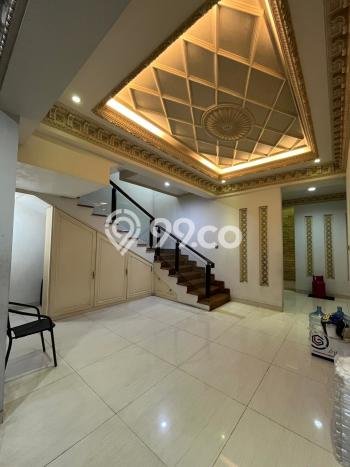 Hunian Elit LB 440m2 Siap Huni Desain Elegan di Taman Palem, Jakarta Barat Hunian Elit LB 440m2 Siap Huni Desain Elegan di Taman Palem, Jakarta Barat