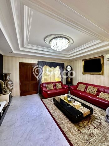 Hunian Mewah LB 180m2 Siap Huni Desain Elegan di Pulomas, Jakarta Timur Hunian Mewah LB 180m2 Siap Huni Desain Elegan di Pulomas, Jakarta Timur