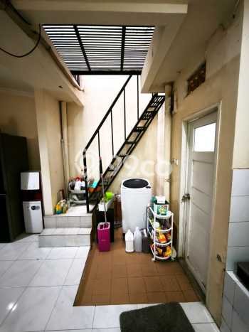 Rumah Strategis Modern Lb 90m2 di Kelapa Gading, Jakarta Utara Rumah Strategis Modern Lb 90m2 di Kelapa Gading, Jakarta Utara
