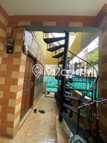 Peluang Investasi! Kost Dijual di Cempaka Putih, Jakarta Pusat, 13 KT, 7 KM, Luas 300m2 Peluang Investasi! Kost Dijual di Cempaka Putih, Jakarta Pusat, 13 KT, 7 KM, Luas 300m2