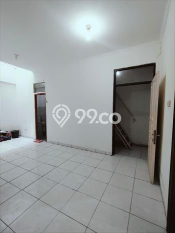 Disewakan Cepat Rumah Kondisi Bagus di Kawasan Kelapa Gading, Jakarta Utara Disewakan Cepat Rumah Kondisi Bagus di Kawasan Kelapa Gading, Jakarta Utara