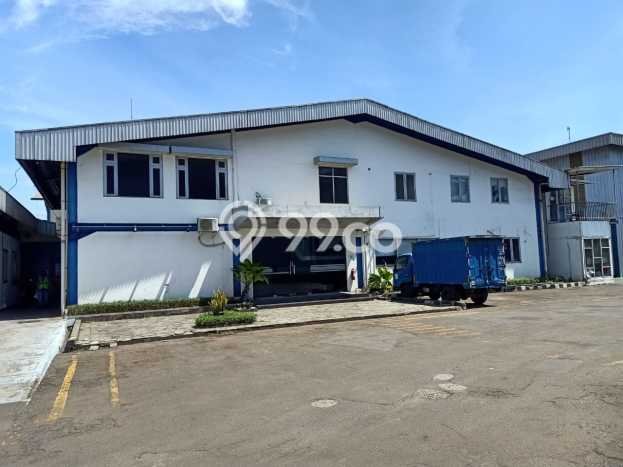 Gudang Disewa di Jakarta Timur dengan LB 1500m2 Area Komersial Ramai Gudang Disewa di Jakarta Timur dengan LB 1500m2 Area Komersial Ramai
