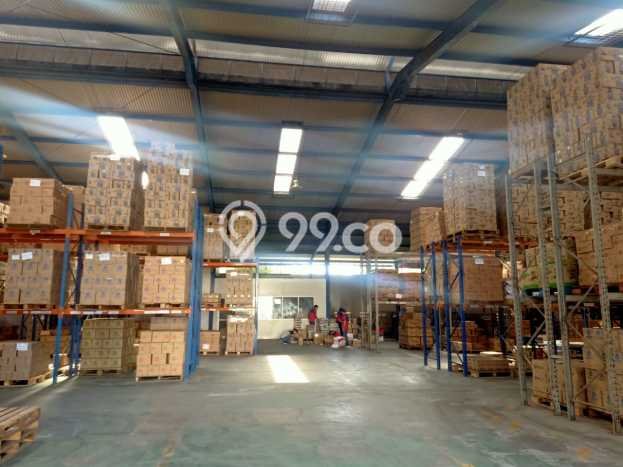 Gudang Disewa di Jakarta Timur dengan LB 1500m2 Area Komersial Ramai Gudang Disewa di Jakarta Timur dengan LB 1500m2 Area Komersial Ramai