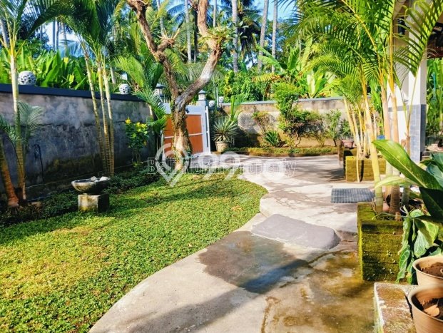 PELUANG INVESTASI! Vila di , Luas 240m2m², Prospek Bagus PELUANG INVESTASI! Vila di , Luas 240m2m², Prospek Bagus