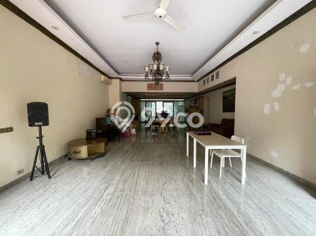 Hunian 8 Kamar Lengkap Disewakan di Menteng Harga Kompetitif Hunian 8 Kamar Lengkap Disewakan di Menteng Harga Kompetitif