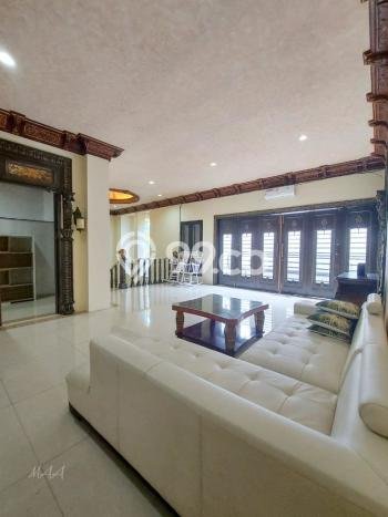 Hunian Strategis Dikontrakkan 8 Kamar di Menteng Bisa Nego Hunian Strategis Dikontrakkan 8 Kamar di Menteng Bisa Nego