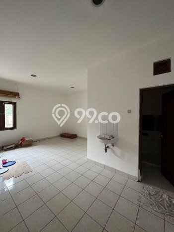 Hunian 7 Kamar Siap Huni Disewakan di Menteng Harga Kompetitif Hunian 7 Kamar Siap Huni Disewakan di Menteng Harga Kompetitif