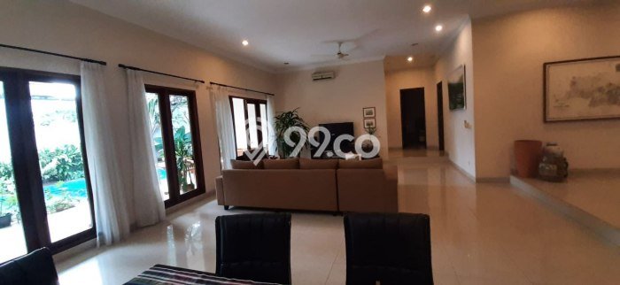 Hunian Minimalis dengan LT 700m2 & LB 350m2 Disewakan di Kemang Hunian Minimalis dengan LT 700m2 & LB 350m2 Disewakan di Kemang