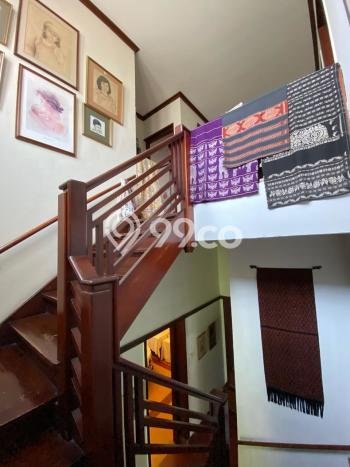 Dijual Rumah Premium dengan Fasilitas Sekitar Komplit di Menteng, Jakarta Pusat Dijual Rumah Premium dengan Fasilitas Sekitar Komplit di Menteng, Jakarta Pusat