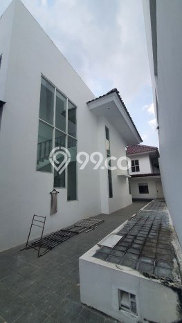 Dijual Rumah Premium dengan Fasilitas Sekitar Lengkap di Menteng, Jakarta Pusat Dijual Rumah Premium dengan Fasilitas Sekitar Lengkap di Menteng, Jakarta Pusat