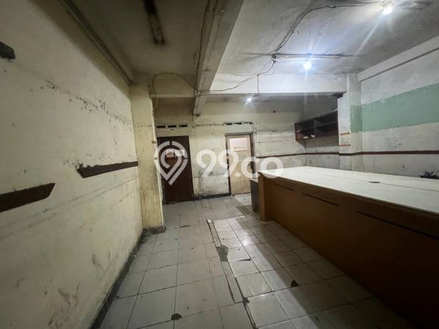 Lokasi strategis! Rumah siap huni dikontrakkan di Menteng LB 600m2 Lokasi strategis! Rumah siap huni dikontrakkan di Menteng LB 600m2