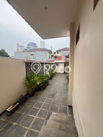Hunian Modern Disewakan 11 Kamar di Menteng Boleh Nego Hunian Modern Disewakan 11 Kamar di Menteng Boleh Nego