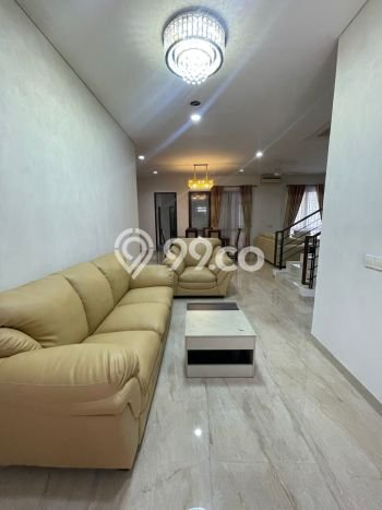 Hunian Eksklusif Dijual LT 180m2 di BSD, Tangerang Selatan Hunian Eksklusif Dijual LT 180m2 di BSD, Tangerang Selatan