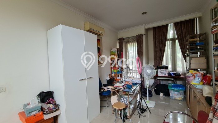 Siap Huni Hunian Elit 4 Kamar di BSD Dekat ke Mana Saja Siap Huni Hunian Elit 4 Kamar di BSD Dekat ke Mana Saja