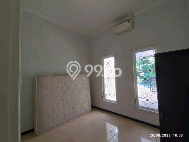 Rumah di Surabaya Kondisi Baik Minimalis Dekat Fasilitas Publik Rumah di Surabaya Kondisi Baik Minimalis Dekat Fasilitas Publik