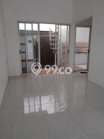 Rumah Modern 2 KT di Sidoarjo Surabaya Semi Furnished Rumah Modern 2 KT di Sidoarjo Surabaya Semi Furnished