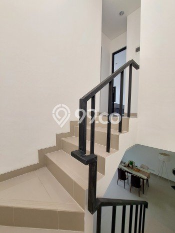 Rumah Strategis Modern Lb 109m2 di Sawangan, Depok Rumah Strategis Modern Lb 109m2 di Sawangan, Depok