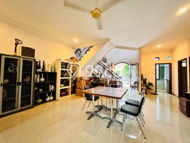 Siap Huni Rumah Mewah 3 Kamar di Cinere Dekat ke Mana Pun Siap Huni Rumah Mewah 3 Kamar di Cinere Dekat ke Mana Pun