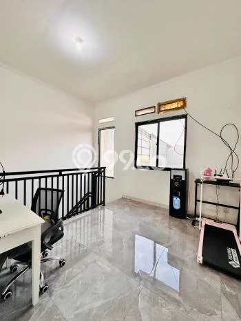 Rumah Luas Asri 3 KT Siap Huni di Cirendeu Jakarta Selatan Rumah Luas Asri 3 KT Siap Huni di Cirendeu Jakarta Selatan