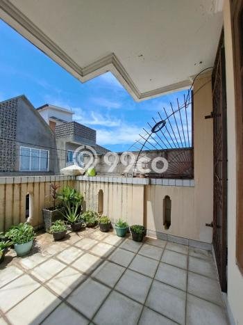Rumah Modern Cantik 3 KT Siap Huni di Ciputat Rumah Modern Cantik 3 KT Siap Huni di Ciputat