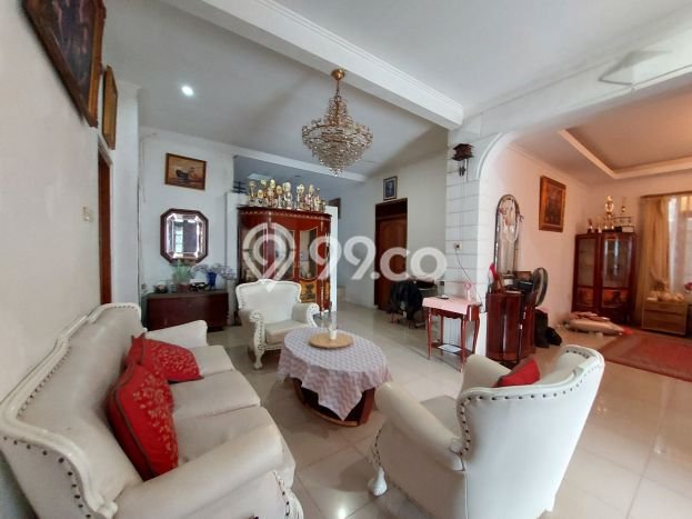 Hunian Mewah LB 200m2 Siap Huni Desain Elegan di Gandaria, Jakarta Selatan Hunian Mewah LB 200m2 Siap Huni Desain Elegan di Gandaria, Jakarta Selatan