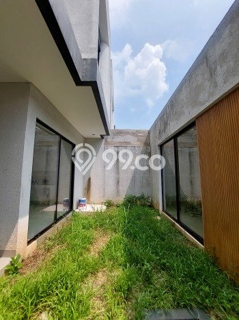 Rumah Strategis Modern Lb 109m2 di Sawangan, Depok Rumah Strategis Modern Lb 109m2 di Sawangan, Depok