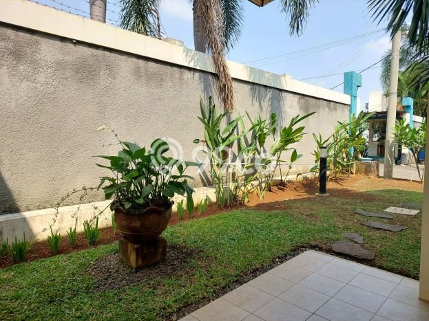 Dijual Cepat Rumah Favorit Siap Huni LB 100m2 di Cinere, Depok Dijual Cepat Rumah Favorit Siap Huni LB 100m2 di Cinere, Depok