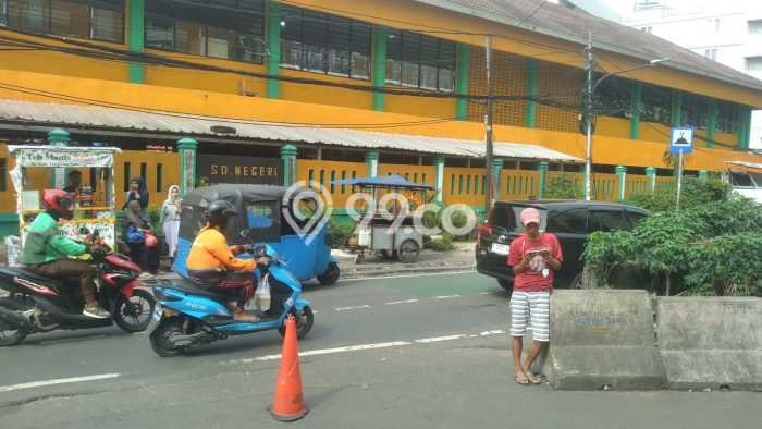 Tanah Investasi Dijual di Jakarta Pusat Punya Luas 990m2 Tanah Investasi Dijual di Jakarta Pusat Punya Luas 990m2