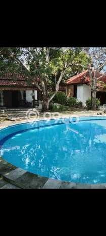 DIJUAL! Vila Kawasan , Area 1000m2m², Posisi Strategis DIJUAL! Vila Kawasan , Area 1000m2m², Posisi Strategis