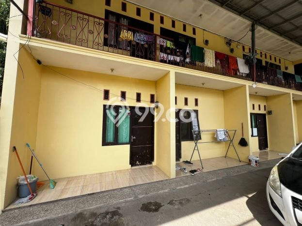 Rumah Kost untuk Dijual di Jatinangor dengan 10 KT, 10 KM, Luas 400m2 Rumah Kost untuk Dijual di Jatinangor dengan 10 KT, 10 KM, Luas 400m2