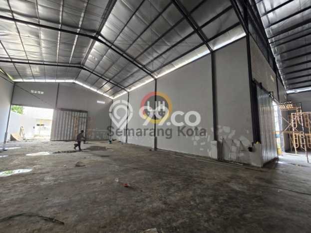 Unit Gudang Dijual di Ngaliyan Semarang 1300m2 Unit Gudang Dijual di Ngaliyan Semarang 1300m2