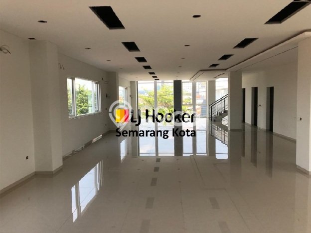 Tersedia Ruko Bisnis di Semarang Tengah Semarang Harga Sewa Menarik Bisa Nego Tersedia Ruko Bisnis di Semarang Tengah Semarang Harga Sewa Menarik Bisa Nego