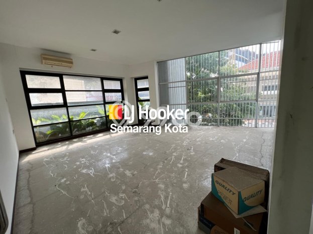 AREA PREMIUM! Ruko di Semarang Tengah, Luas 1500m2m², Pusat Bisnis AREA PREMIUM! Ruko di Semarang Tengah, Luas 1500m2m², Pusat Bisnis