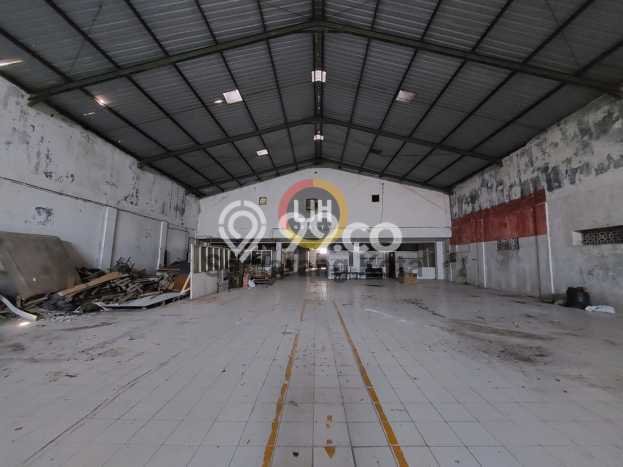 Lokasi Strategis! Dijual Ruko Bisnis di Semarang Utara, Semarang Kondisi Bagus Lokasi Strategis! Dijual Ruko Bisnis di Semarang Utara, Semarang Kondisi Bagus