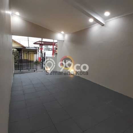 For Sale Rumah 4 Kamar Lokasi Strategis Bagus dan Strategis di Semarang Utara For Sale Rumah 4 Kamar Lokasi Strategis Bagus dan Strategis di Semarang Utara