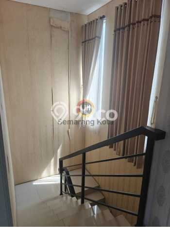 LOKASI PREMIUM! Rumah Strategis di , Luas 348m2m² Bangunan 251m2m² LOKASI PREMIUM! Rumah Strategis di , Luas 348m2m² Bangunan 251m2m²