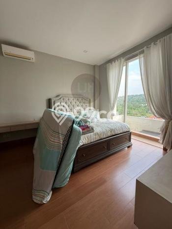 HOT DEAL! Rumah di Candisari, 4 KT, Area Strategis, LT 207m2m² Bangunan 250m2m² HOT DEAL! Rumah di Candisari, 4 KT, Area Strategis, LT 207m2m² Bangunan 250m2m²