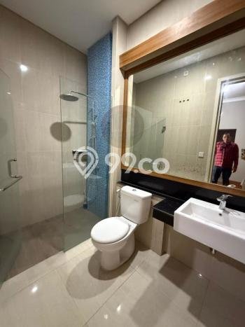 HOT DEAL! Rumah di Candisari, 4 KT, Area Strategis, LT 207m2m² Bangunan 250m2m² HOT DEAL! Rumah di Candisari, 4 KT, Area Strategis, LT 207m2m² Bangunan 250m2m²