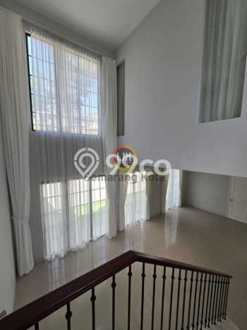 Rumah Mewah Siap Huni LT 240m2 di Tembalang, Semarang Rumah Mewah Siap Huni LT 240m2 di Tembalang, Semarang