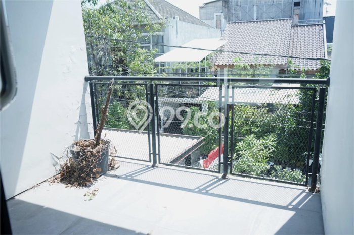Siap Huni Rumah Mewah 0 Kamar di Jambangan Dekat ke Mana Saja Siap Huni Rumah Mewah 0 Kamar di Jambangan Dekat ke Mana Saja