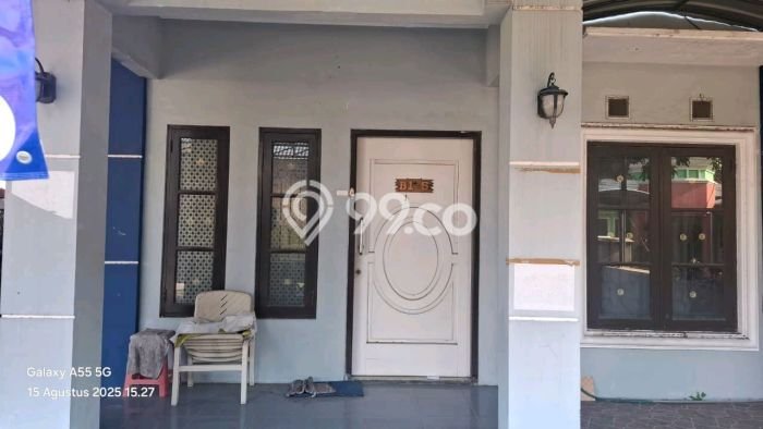 Jual Rumah Bagus Siap Huni LB 290m2 di Buduran, Sidoarjo Jual Rumah Bagus Siap Huni LB 290m2 di Buduran, Sidoarjo