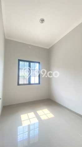 Jual Rumah Strategis Bagus Punya 2 KT di Sawangan Depok SHM Jual Rumah Strategis Bagus Punya 2 KT di Sawangan Depok SHM