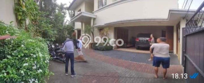 For Sale! Luxury House LT 751m2 Desain Modern di Kemang For Sale! Luxury House LT 751m2 Desain Modern di Kemang