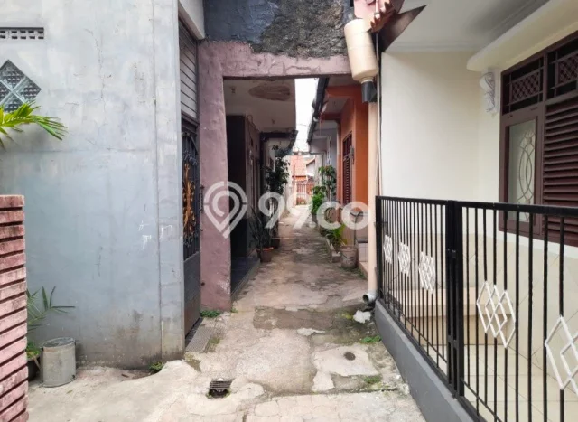 Dijual Rumah Eksklusif 2 KT di Tanjung Barat, Jakarta Selatan Dijual Rumah Eksklusif 2 KT di Tanjung Barat, Jakarta Selatan