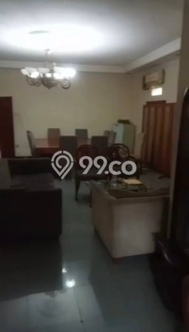 Rumah Elit Modern Tanpa Renovasi di Utan Kayu Jakarta Timur Rumah Elit Modern Tanpa Renovasi di Utan Kayu Jakarta Timur