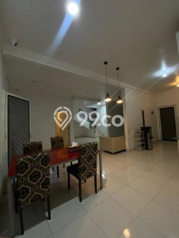 Disewakan! Rumah 4 Kamar Tidur &
2 Kamar Mandi di Grand Wisata, Bekasi Disewakan! Rumah 4 Kamar Tidur &
2 Kamar Mandi di Grand Wisata, Bekasi