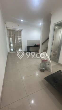 Rumah sewa siap pakai 3 KT di Green Lake City, Jakarta Barat Rumah sewa siap pakai 3 KT di Green Lake City, Jakarta Barat