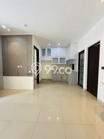 For Sale Hunian Rumah Terawat 2 KT di Green Lake City, Jakarta Barat For Sale Hunian Rumah Terawat 2 KT di Green Lake City, Jakarta Barat