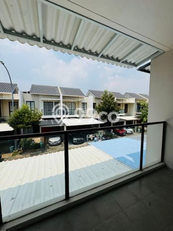 For Sale Hunian Rumah Terawat 2 KT di Green Lake City, Jakarta Barat For Sale Hunian Rumah Terawat 2 KT di Green Lake City, Jakarta Barat